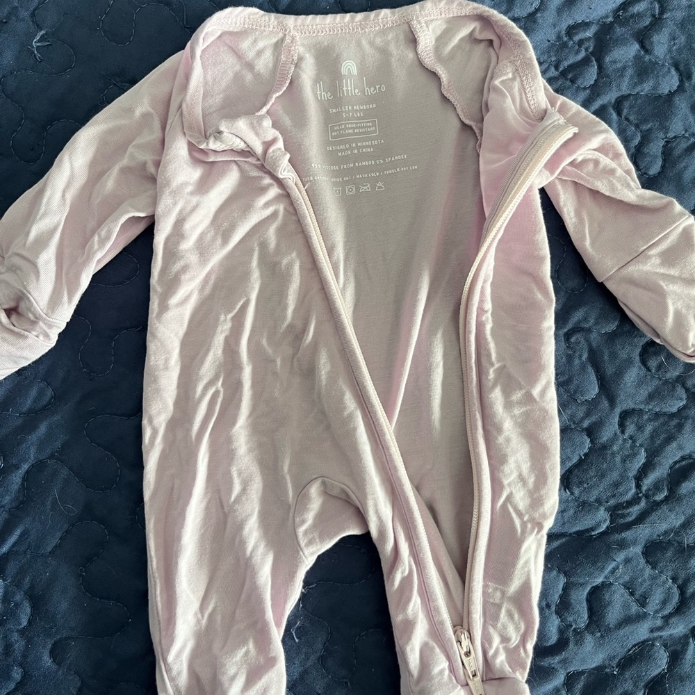 Light purple little hero bamboo sleeper